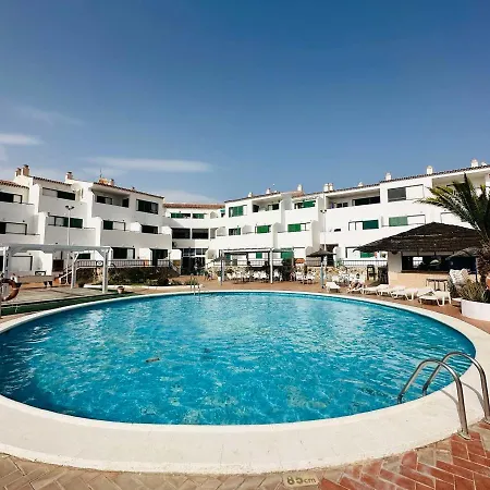 Alondras Park Mialsoma Apartment